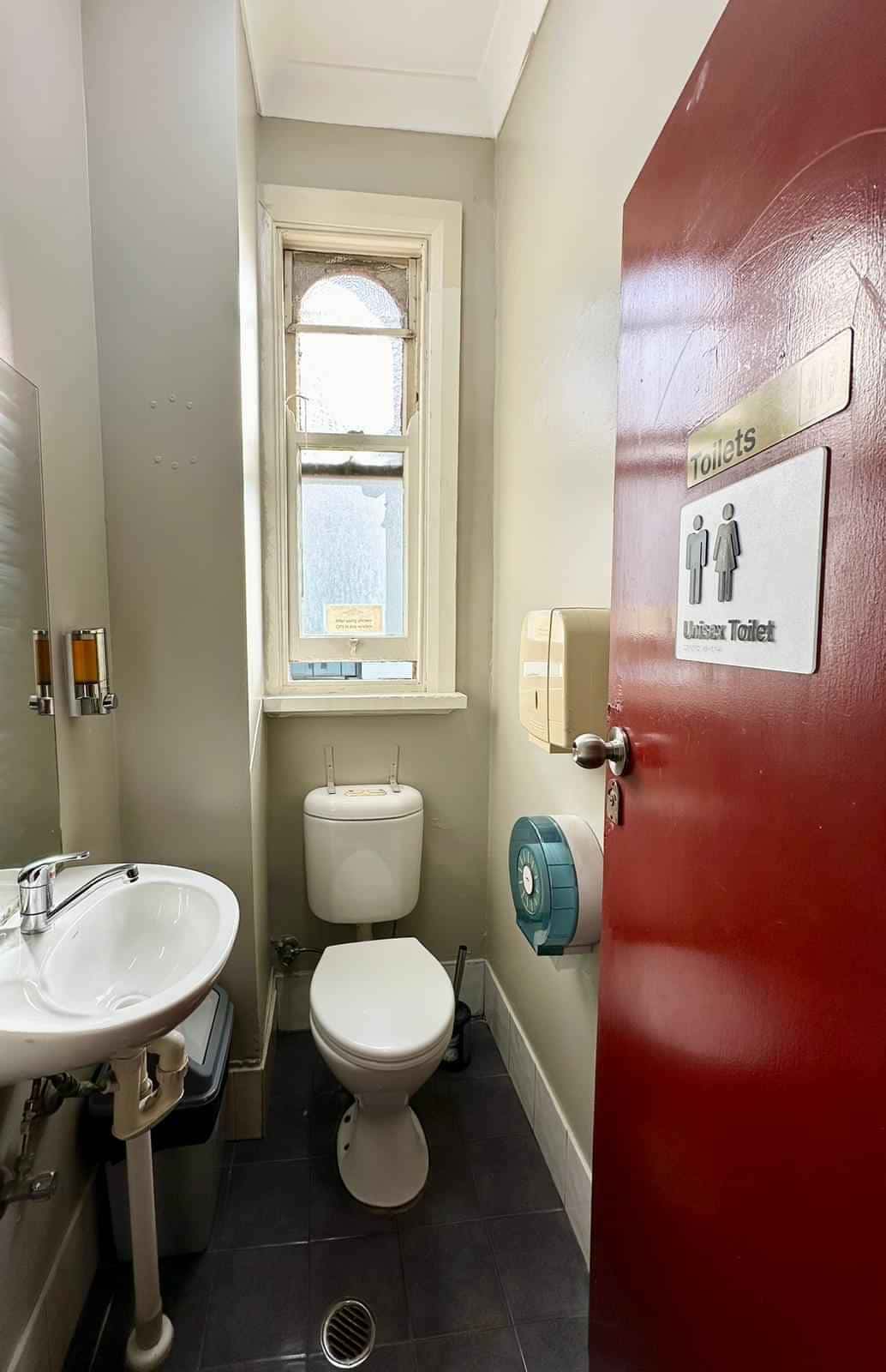 Room in a 16 Bedroom Apartment, 701 George St, Haymarket, NSW Australia 2000 - 3