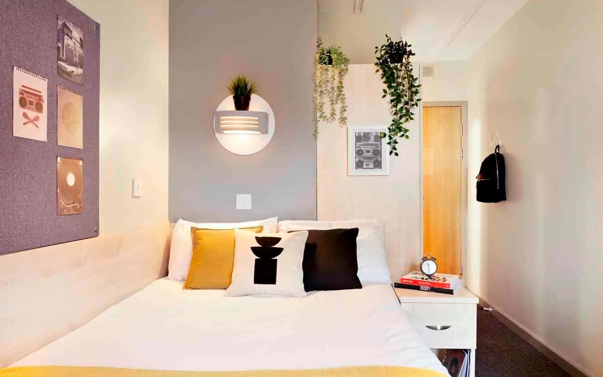 St Thomas Court, Plymouth - 2