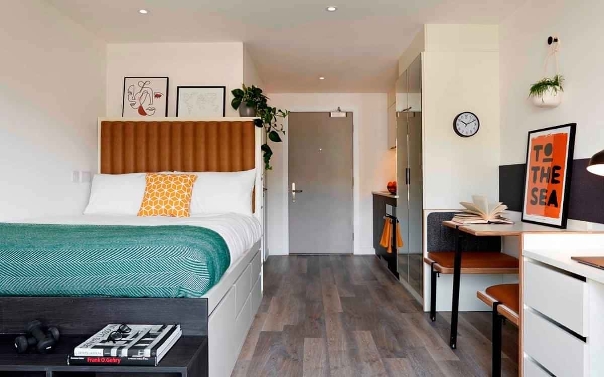 Student Castle Brighton, Brighton - 1