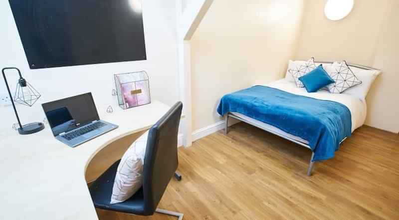 Daisybank Villas, Manchester - 1