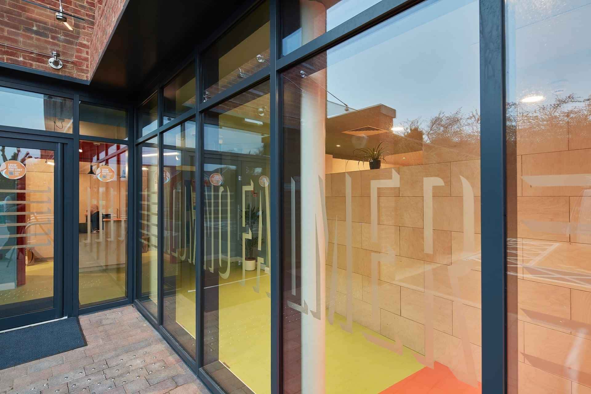 Alumno Falmer, Brighton - 2