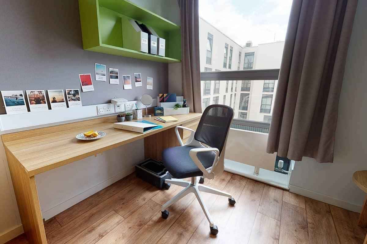 GoBritanya Sterling Court, London - 4