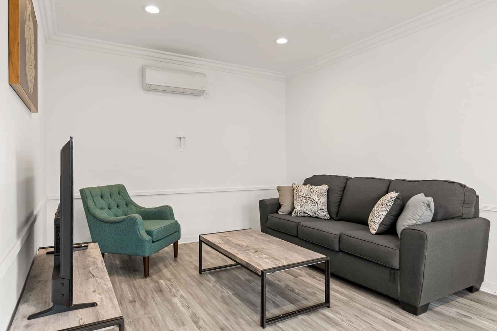 1740 S Kelton Ave, Los Angeles - 4