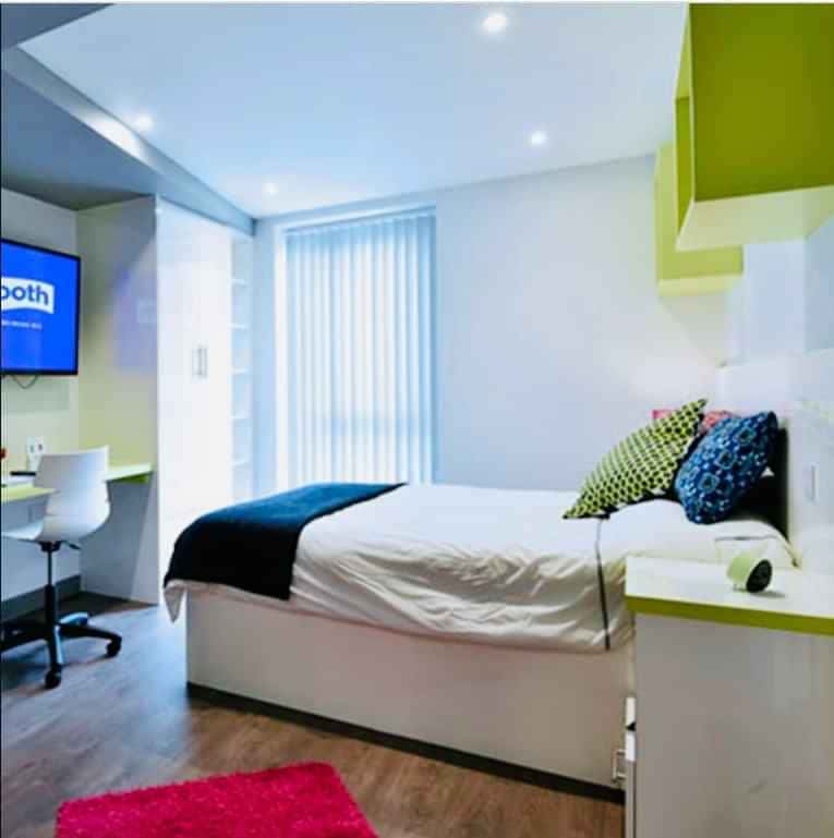 Courtyard Block B, Huddersfield - 4