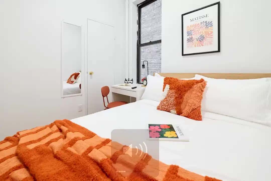 W 42nd St, New York - 1