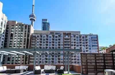 Liwinco M5V 0C4, Toronto - 2