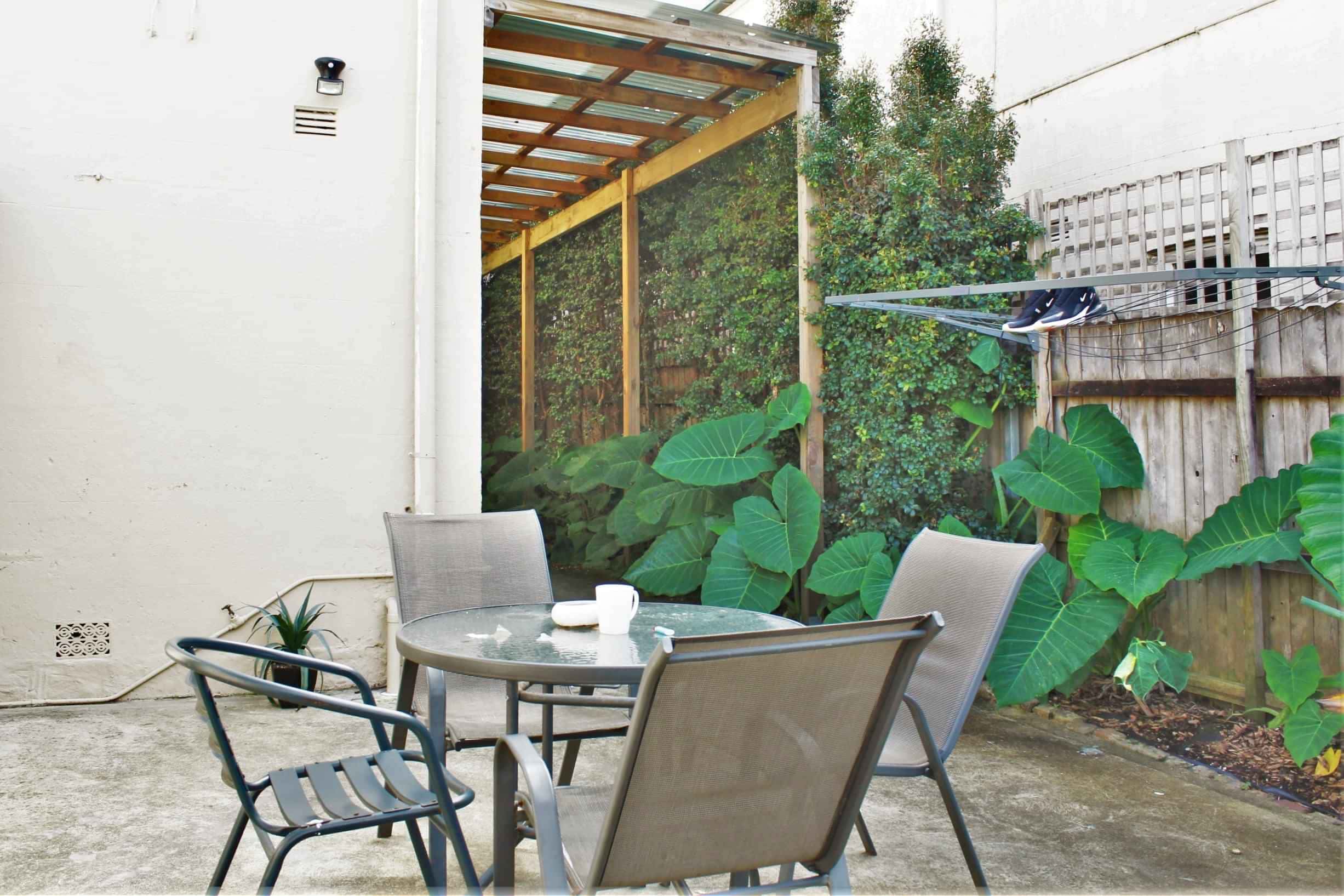 Room in a 10 Bedroom Apartment, 52 City Road, Chippendale, Sydney - 3