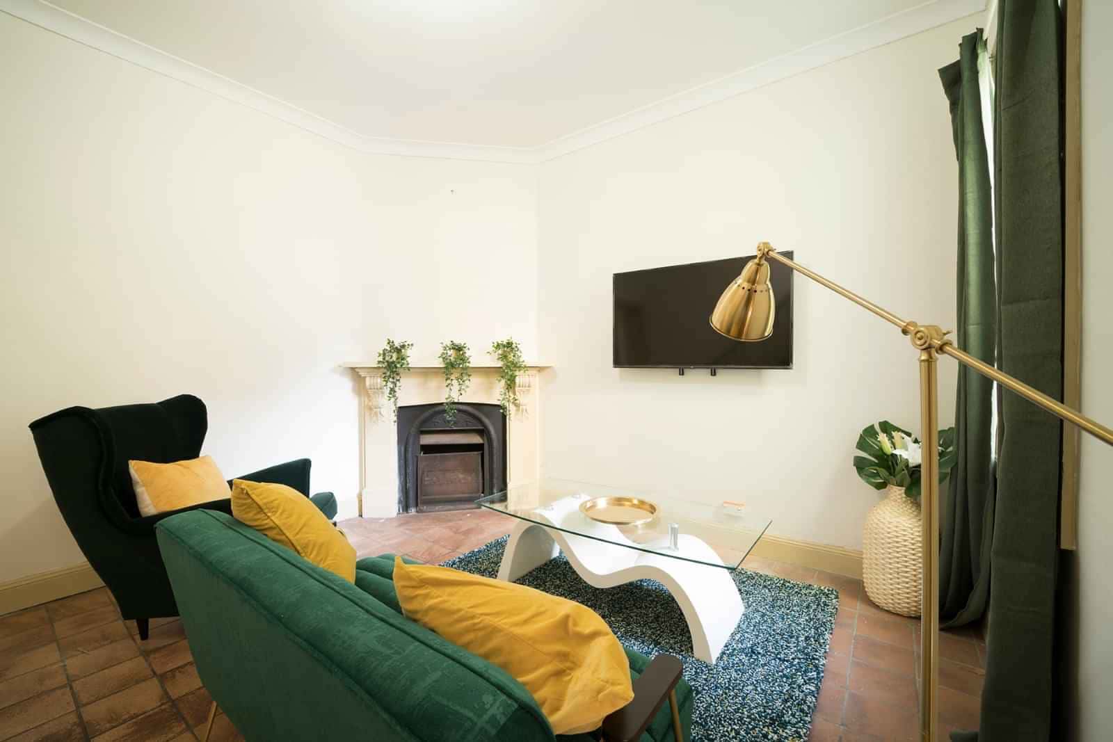 Room in a 4 Bedroom Apartment, 230 Harris, Pyrmont, Sydney - 3