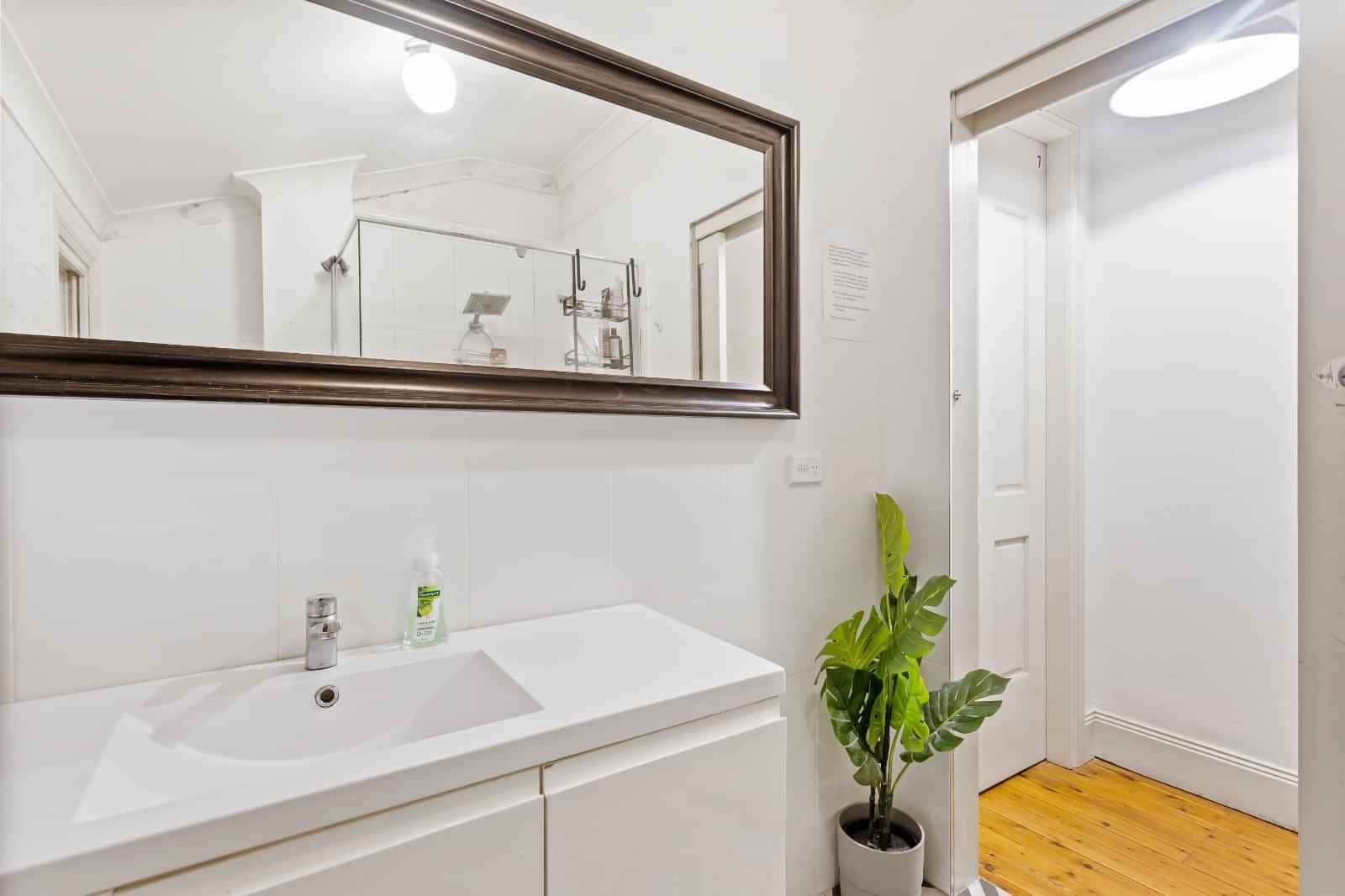 Room in a 9 Bedroom Apartment, 72 New Canterbury, Petersham, Sydney - 3