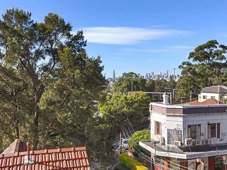 Room in a 12 Bedroom Apartment, 14 Holt, Stanmore, Sydney - 5