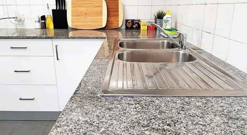 Room in a 6 Bedroom Apartment, 373 Bulwara, Ultimo, Sydney - 4