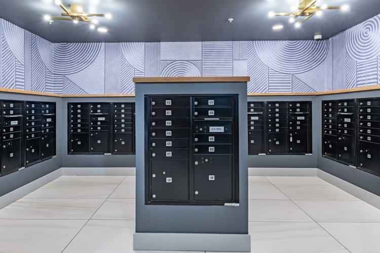 8th And High, Columbus - 3