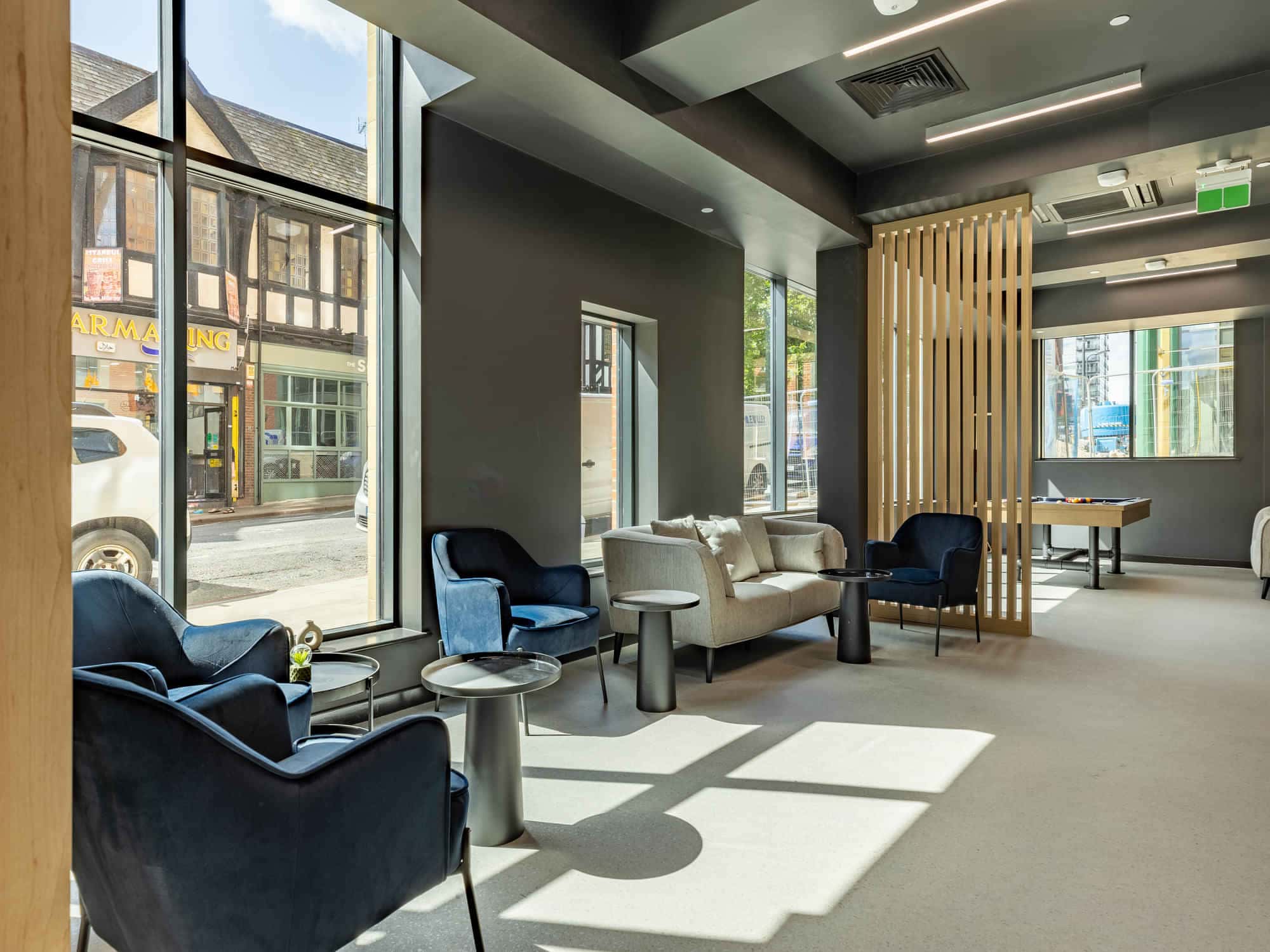 Straits Aire, Leeds - 5