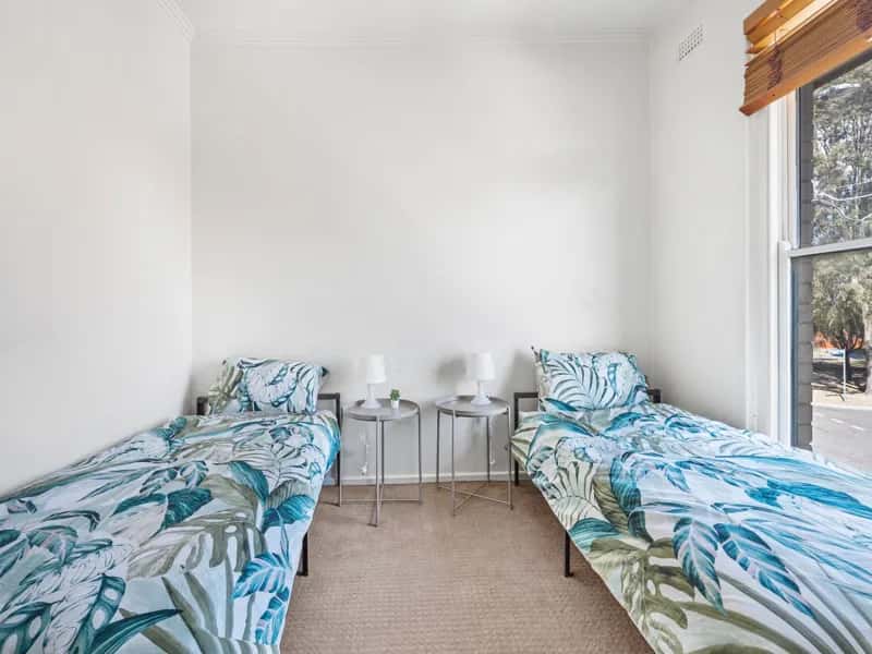 Centre Av, Port Melbourne, Melbourne - 1