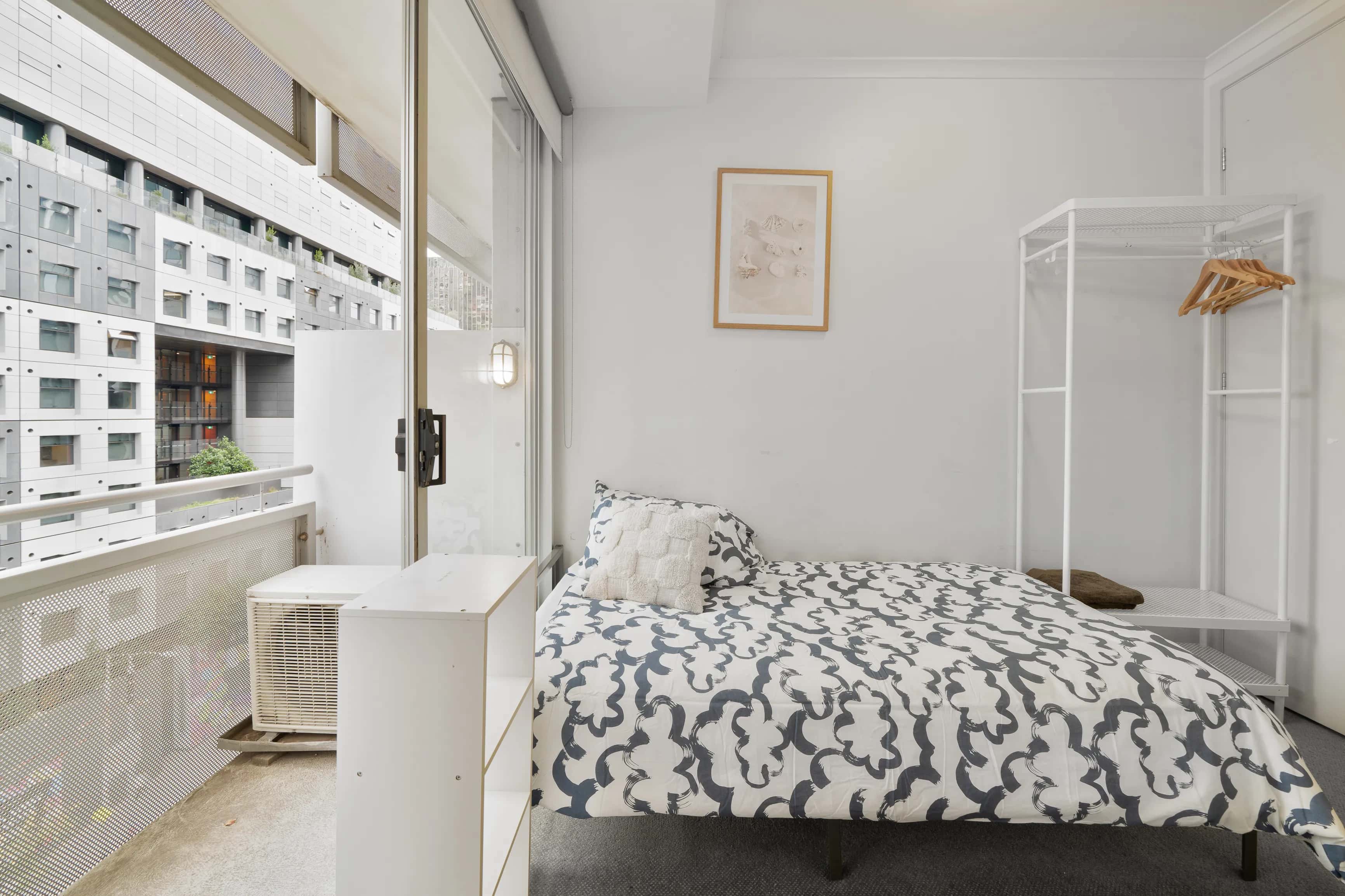 Swanston St, Carlton, Melbourne - 1