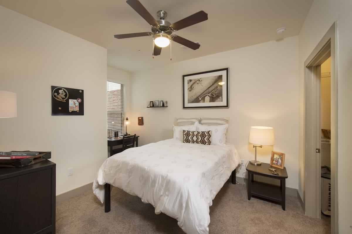 Saga Tallahassee, Tallahassee - 1