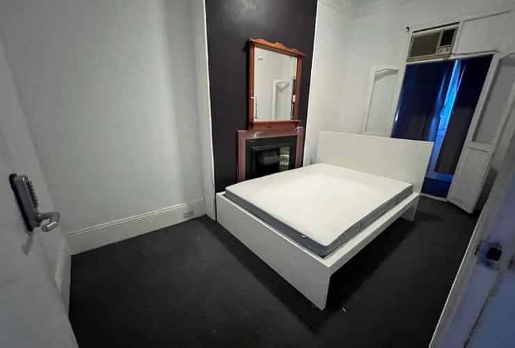 Room in a 8 Bedroom Apartment, 257 Cleveland Street, Redfern, Sydney - 1
