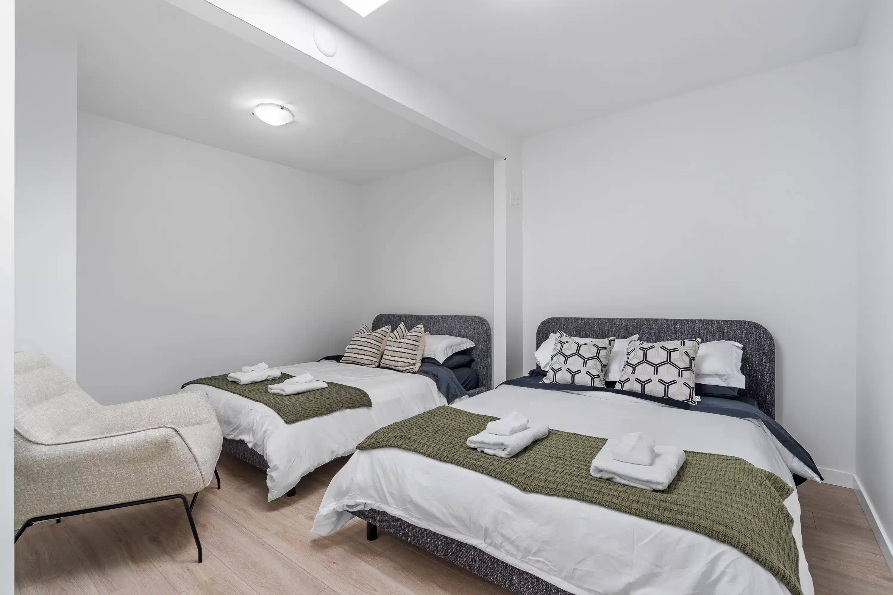 1169 Granville St, Vancouver - 1