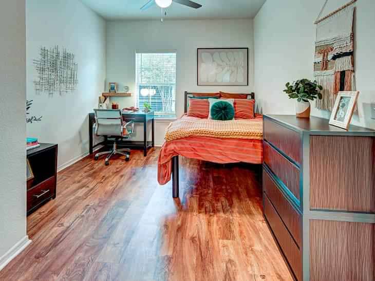 University Club Apartments, Gainesville - 1