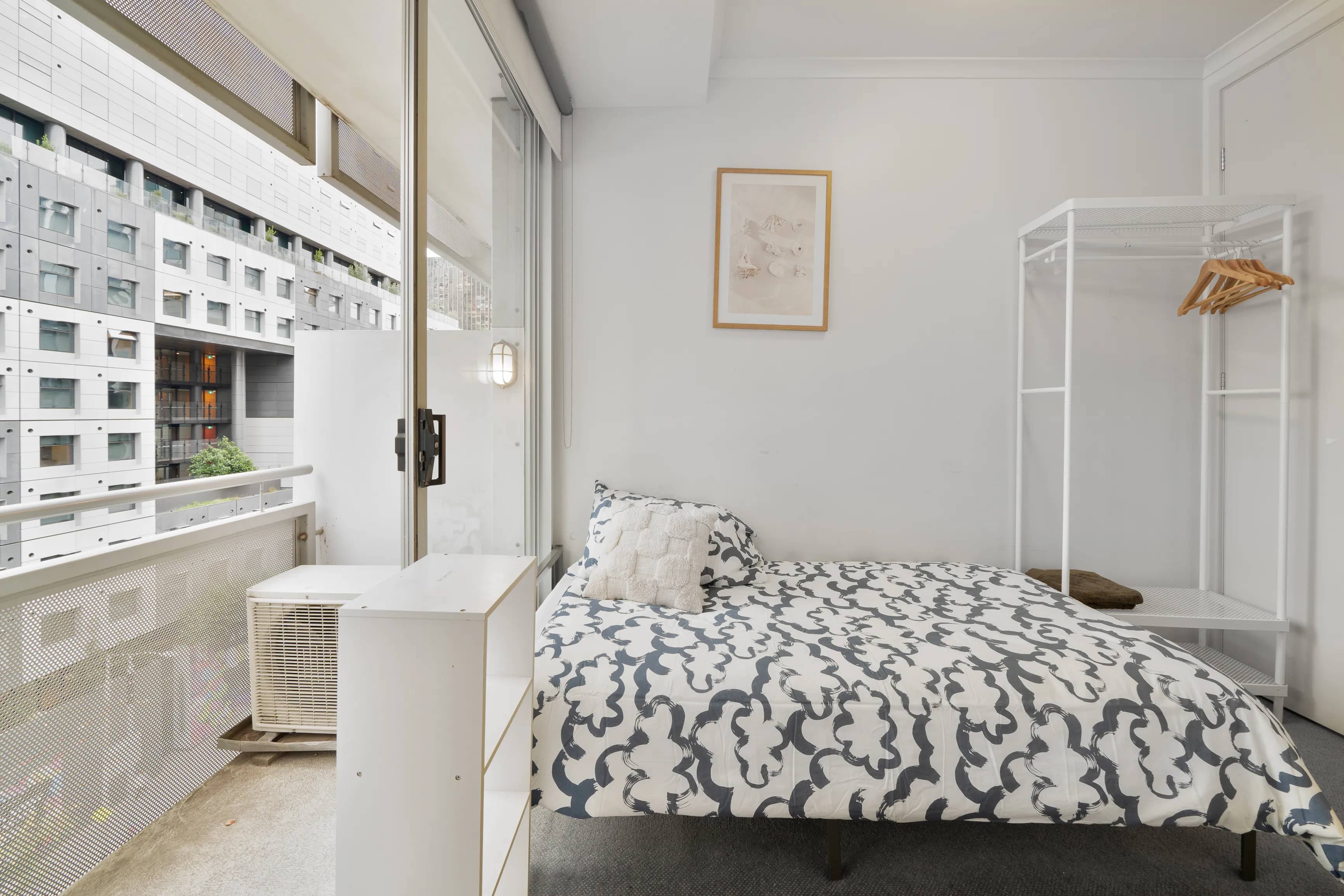 Swanston St, Carlton, Melbourne - 1