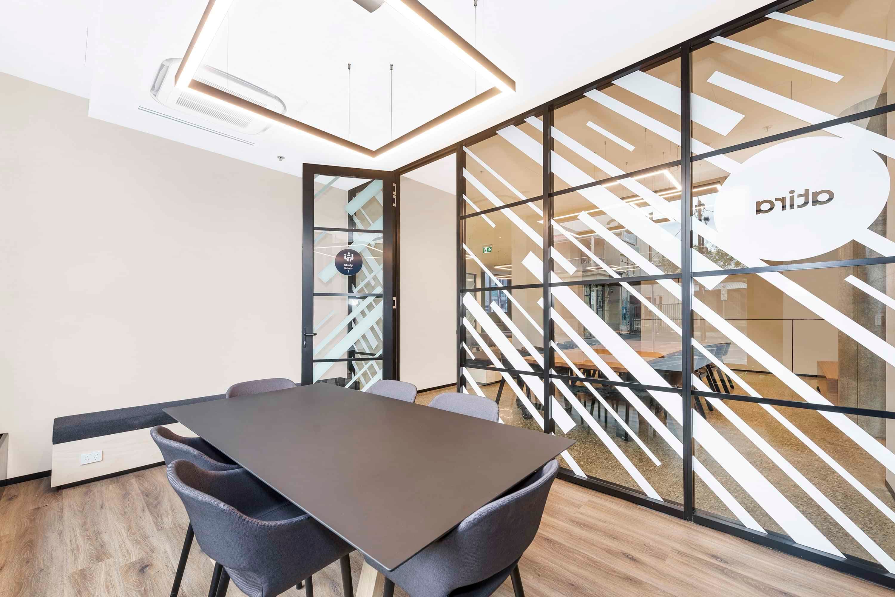 propertiesDetail image 97