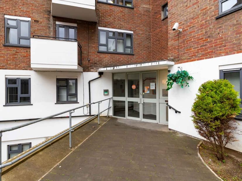 Surrey Quays Landale House, London  - View 3