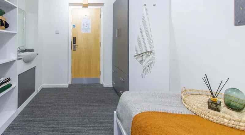 Green Wood Court, Southampton - View 4