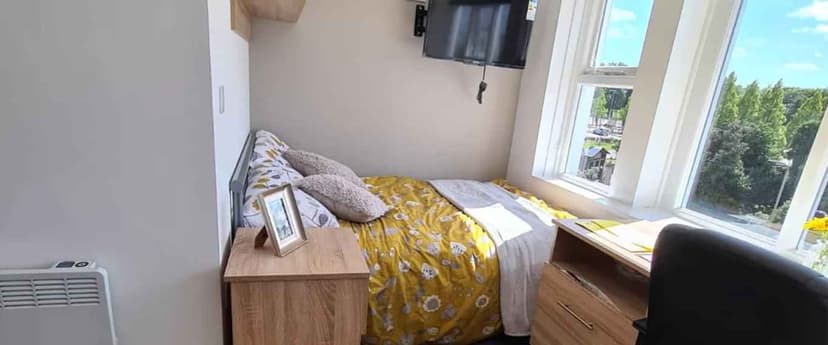 Salisbury Road, Leicester - View 1