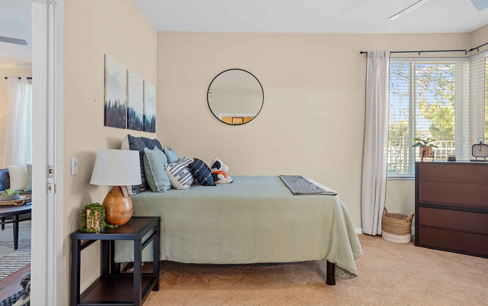 propertiesDetail image 1