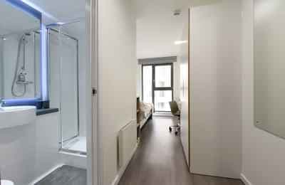 Bronze En-suite - Image 6