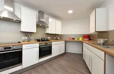 Bronze En-suite - Image 7