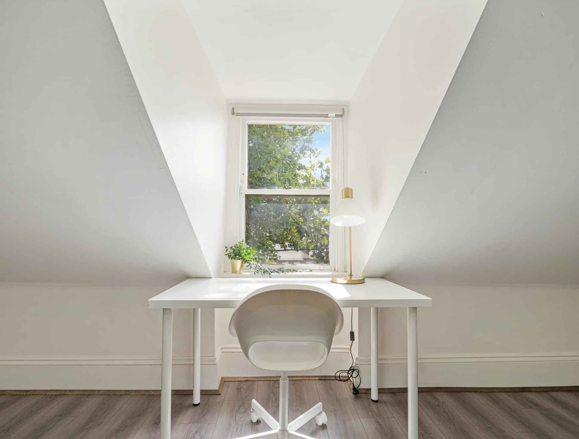 Room 7 (Twin Ensuite) - Image 11