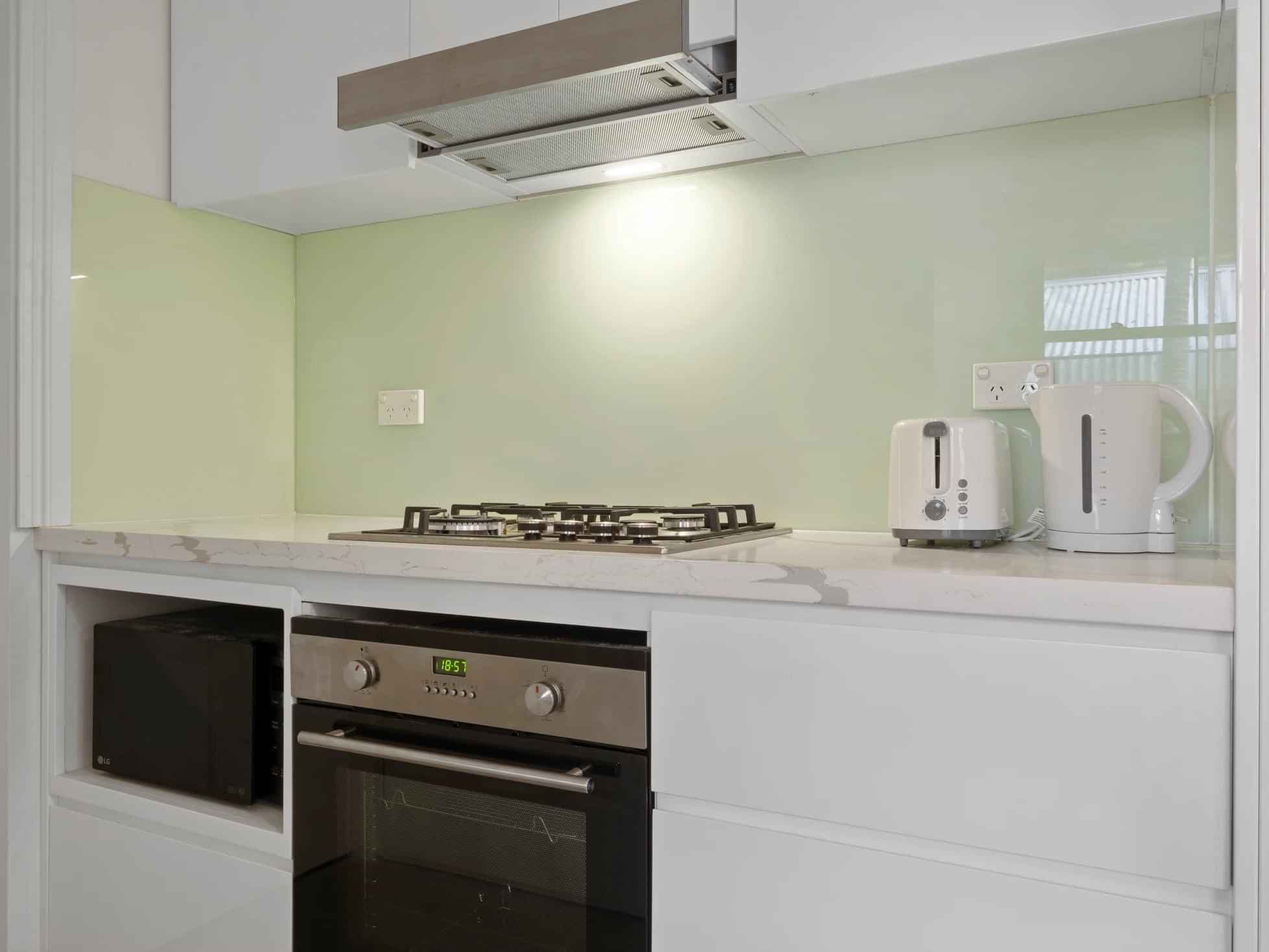 Room 7 (Twin Ensuite) - Image 8