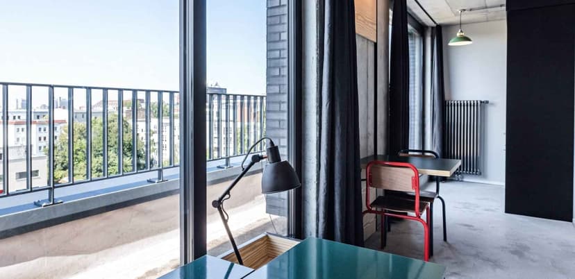 1Bed - 1Bath - (Penthouse Balcony Double) - Image 3