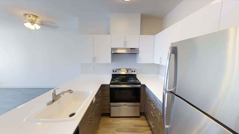 2 Bed 2 Bath - Image 2