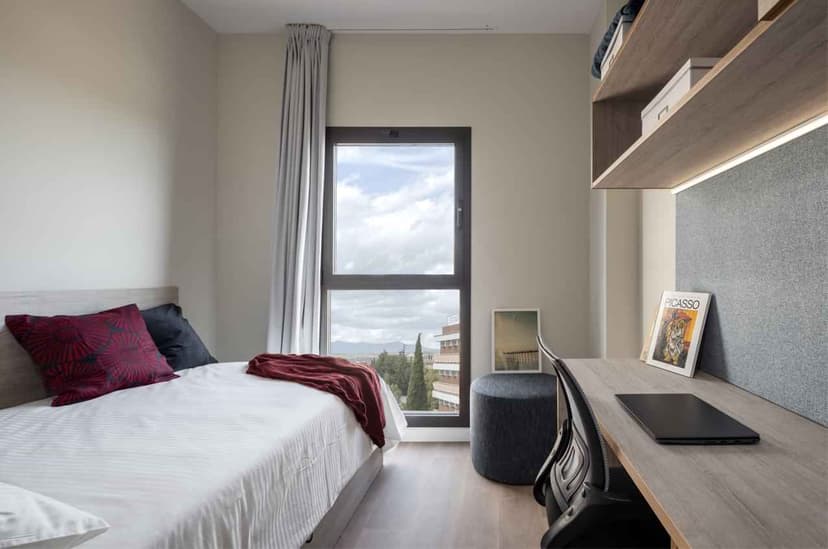Premium Apartment - Image 1