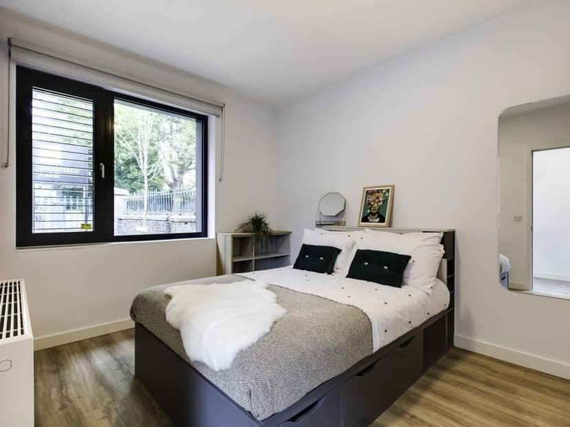 Townhouse Standard Room - Image 1
