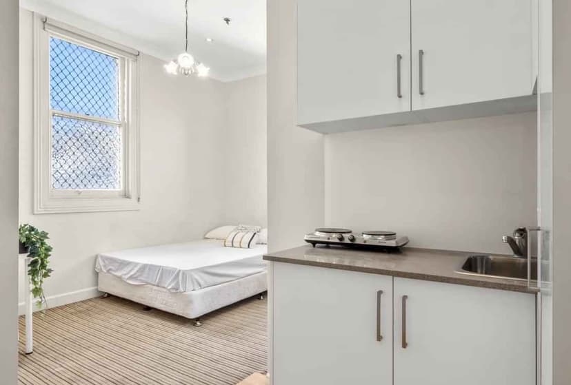 Room 27 (Studio) - Image 6