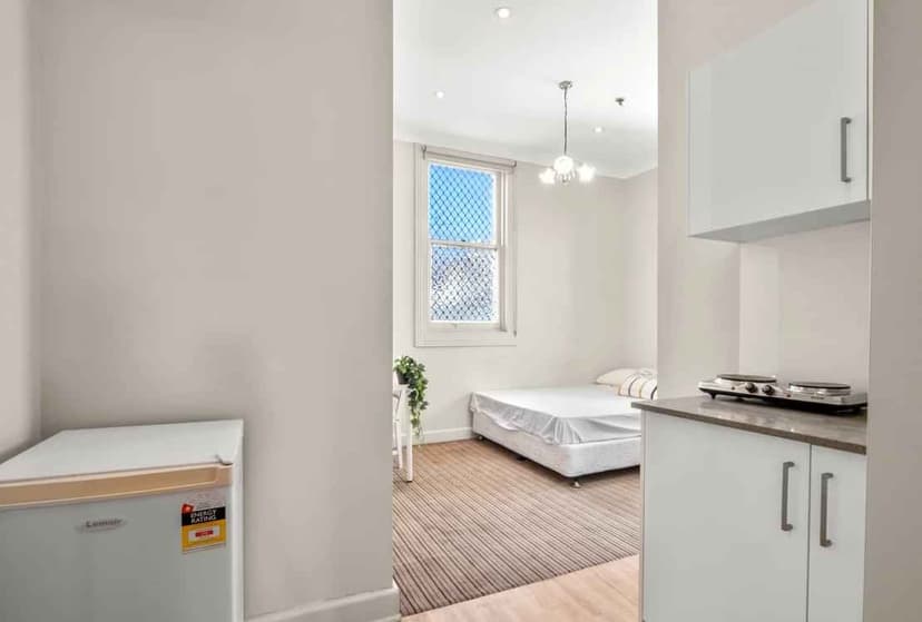 Room 27 (Studio) - Image 8