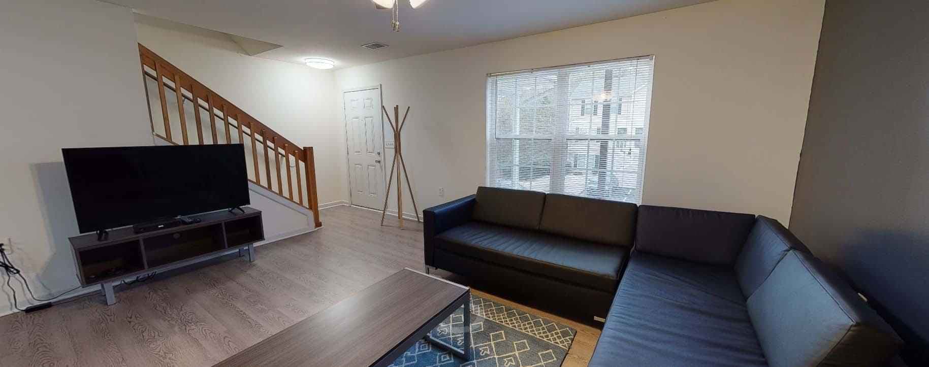 2 Bedroom - Private Room - Private Bath (2 Bed - 2.5 Bath) - Image 7