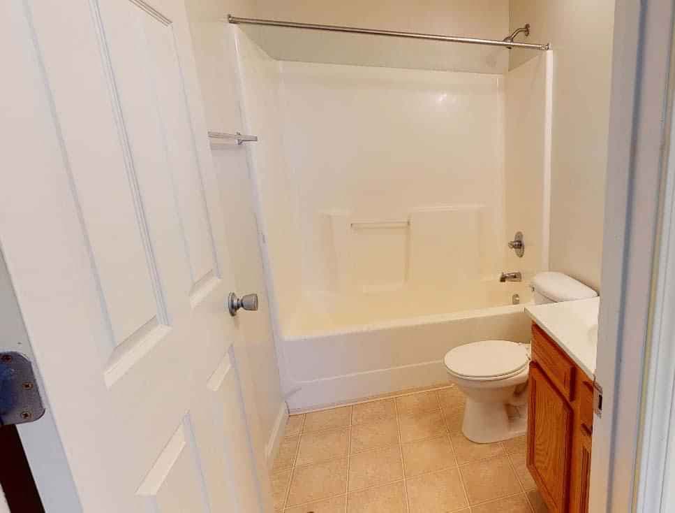 3 Bedroom - Private Room - Private Bath (3 Bed - 3.5 Bath) - Image 8