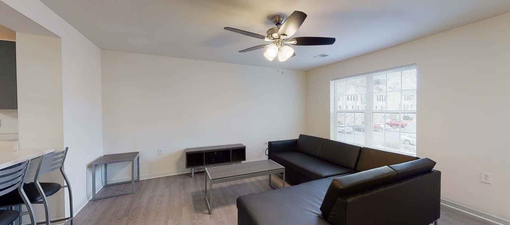 3 Bedroom - Private Room - Private Bath (3 Bed - 3.5 Bath) - Image 6