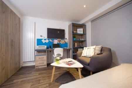 Executive Corner Penthouse - Image 7