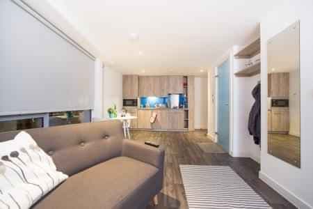 Executive Corner Penthouse - Image 10