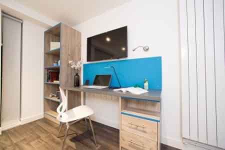 Executive Corner Penthouse - Image 4