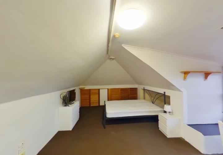 Room 19 (Twin Ensuite) - Image 2