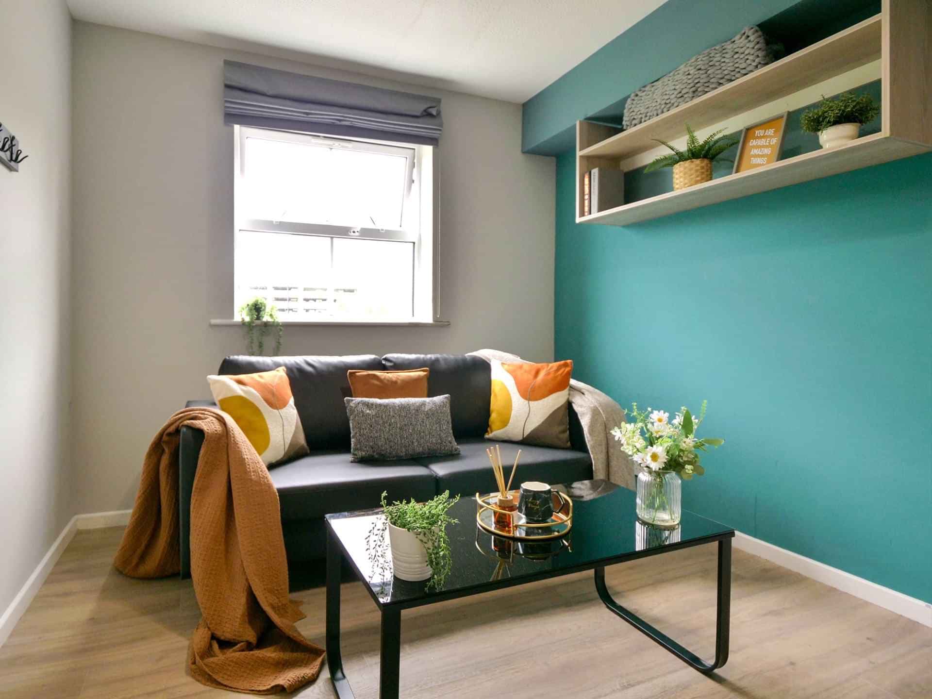 Classic 2 Bed Apartment   - Image 2