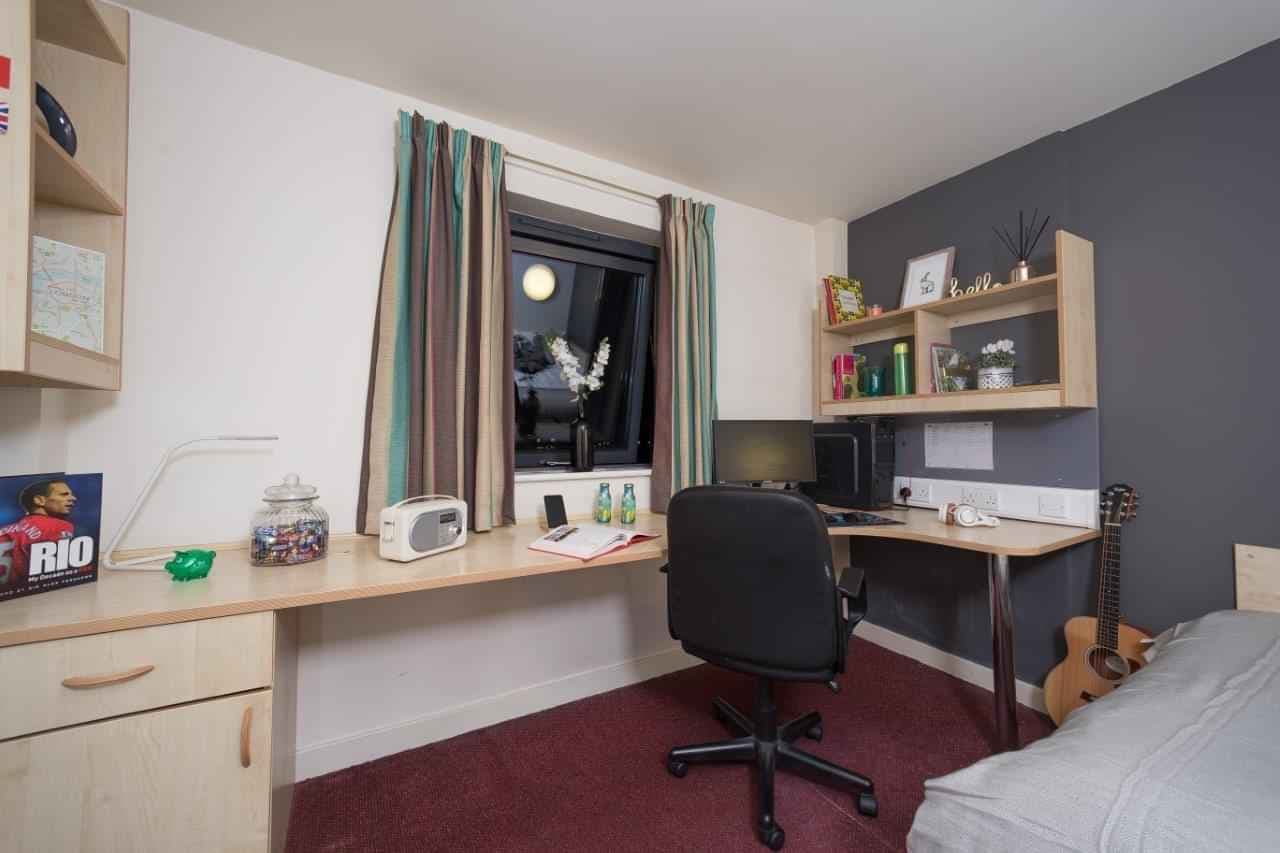 Premium Ensuite  - Image 4