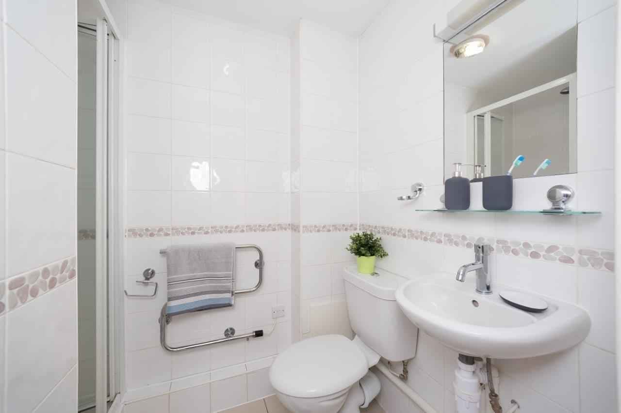 Premium Ensuite  - Image 16
