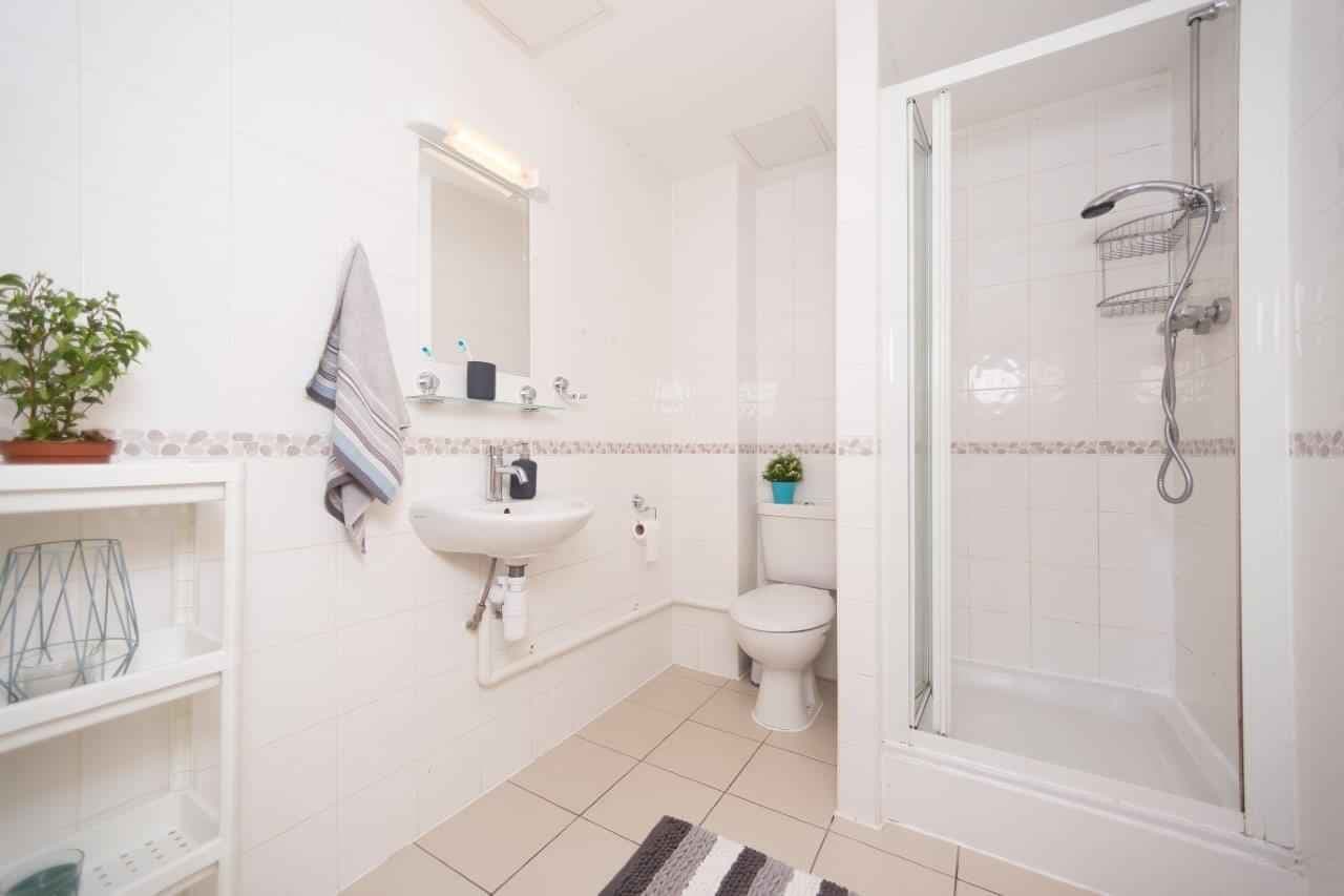 1 Bed Third Floor - Image 19